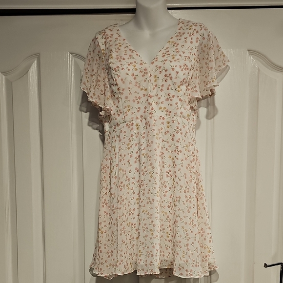 Aqua Dresses & Skirts - Aqua Chiffon Flutter Sleeve S/S Mini Dress Sz M MSRP $118 NWOT